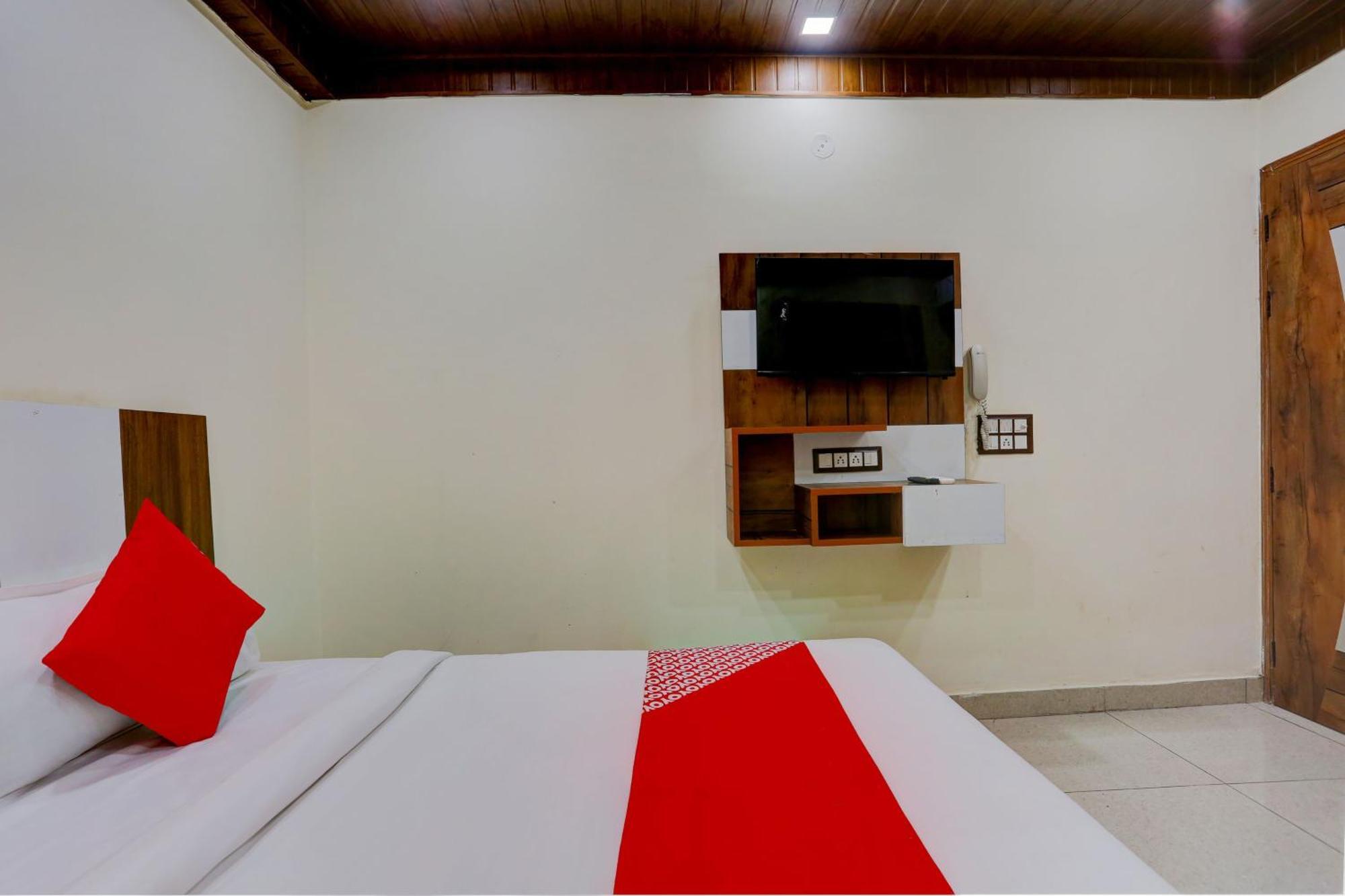 Hotel O Family Deluxe Νέο Δελχί Εξωτερικό φωτογραφία