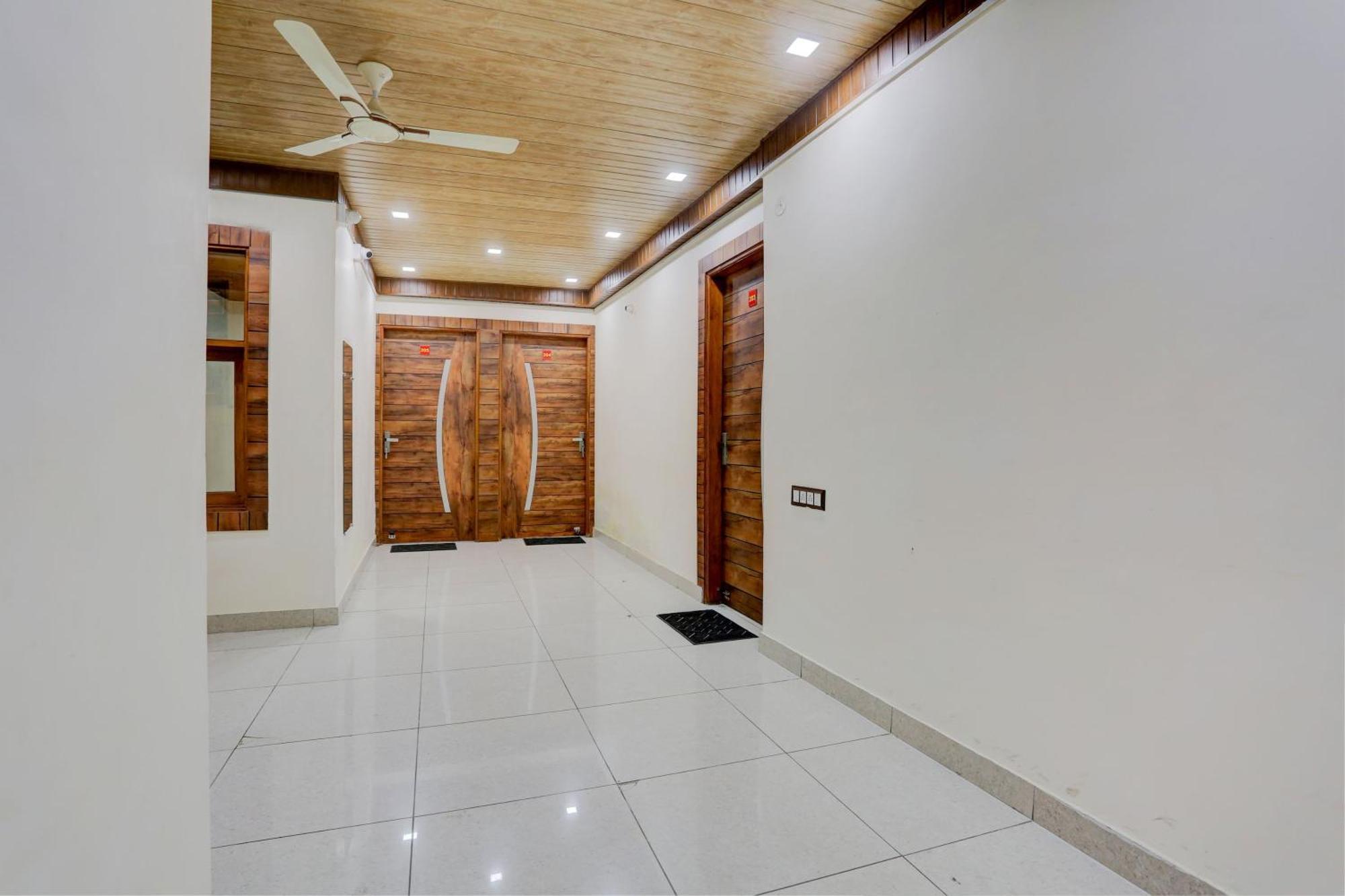 Hotel O Family Deluxe Νέο Δελχί Εξωτερικό φωτογραφία