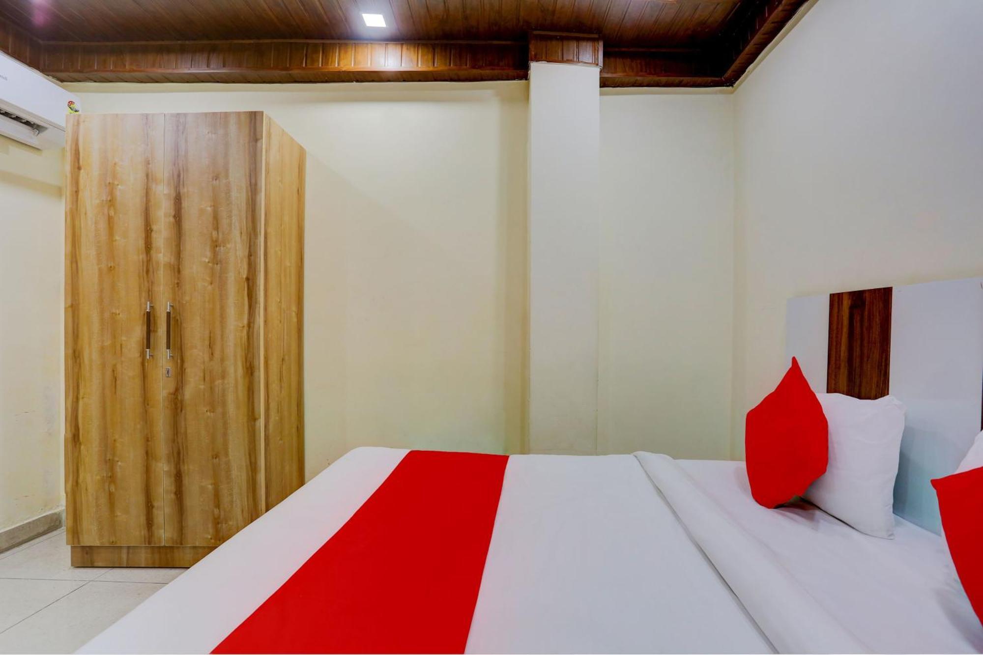 Hotel O Family Deluxe Νέο Δελχί Εξωτερικό φωτογραφία